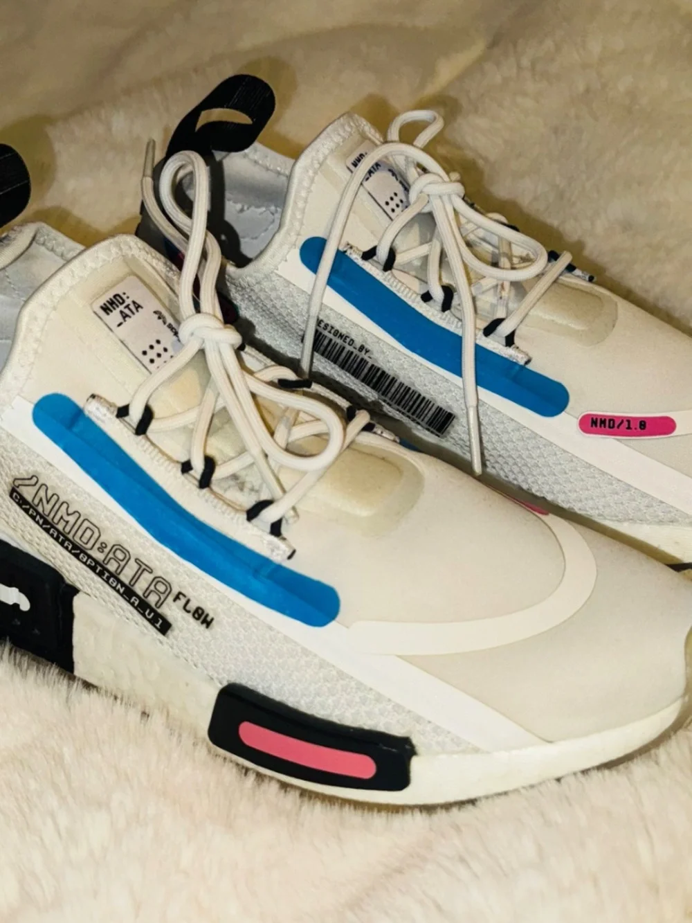 Womens Adidas NMD R1 Spectoo shoes